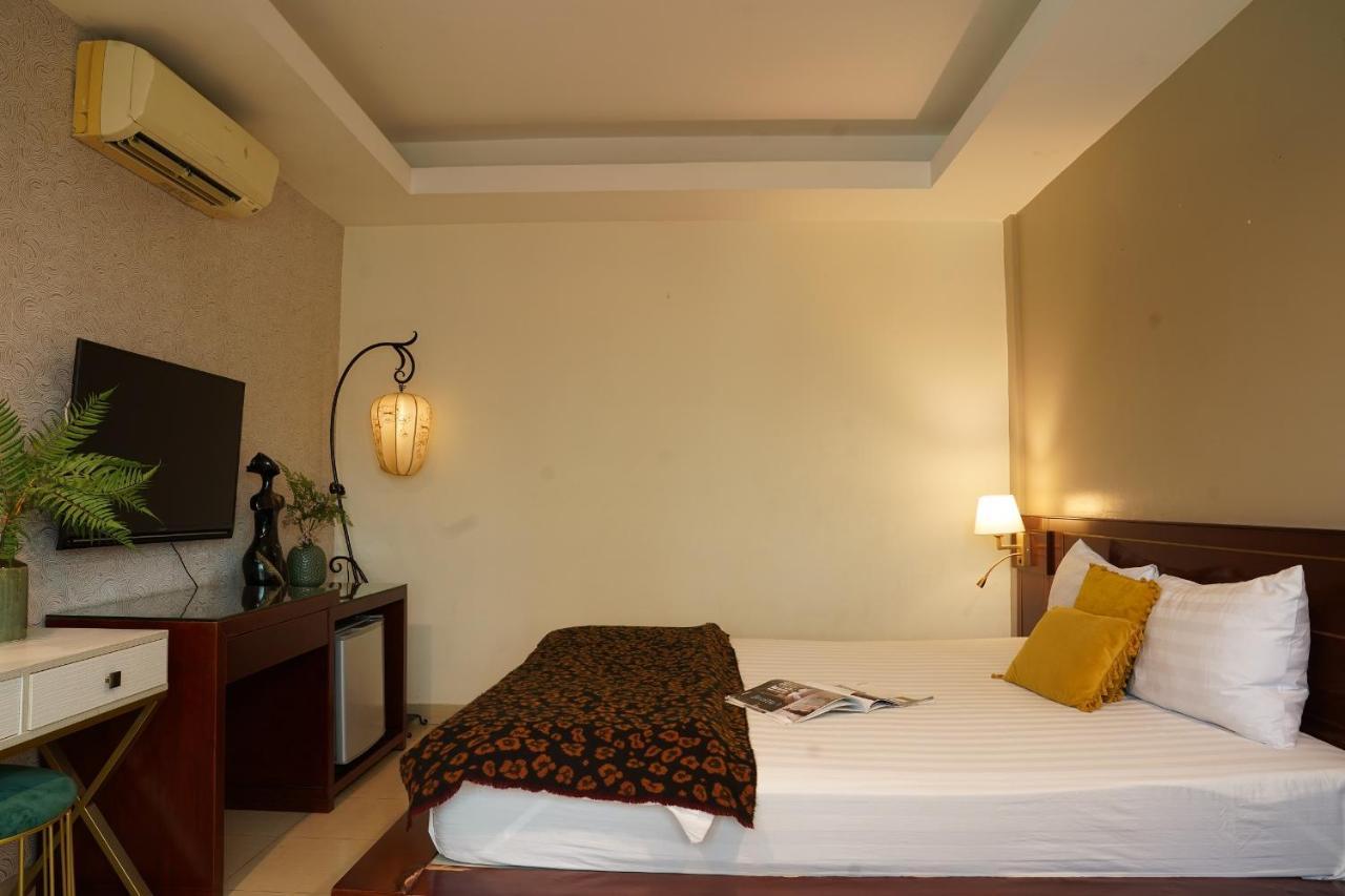 Trang An Hotel - 5 Minutes Landmark 81 Hô Chi Minh-Ville Extérieur photo