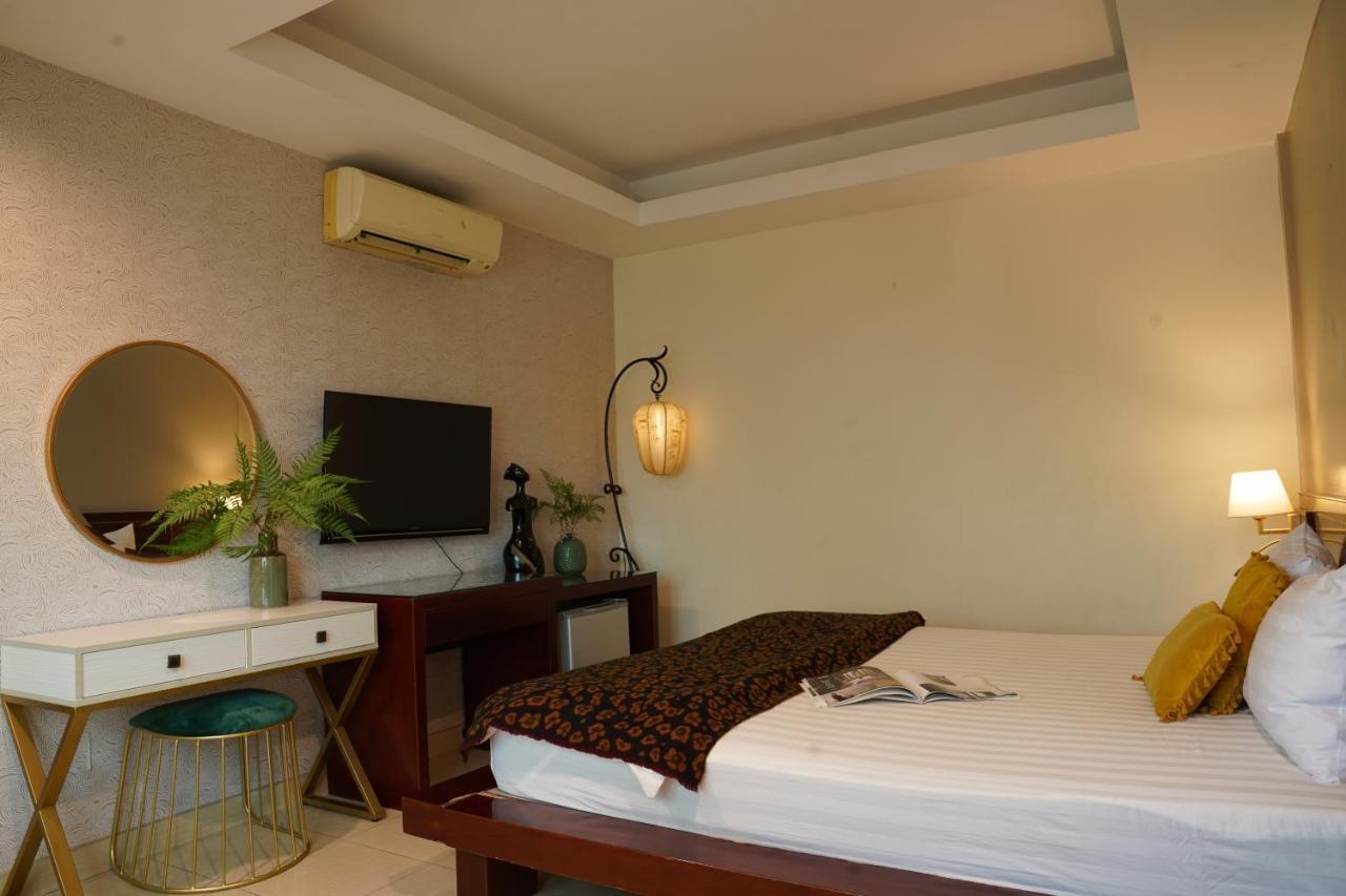 Trang An Hotel - 5 Minutes Landmark 81 Hô Chi Minh-Ville Extérieur photo